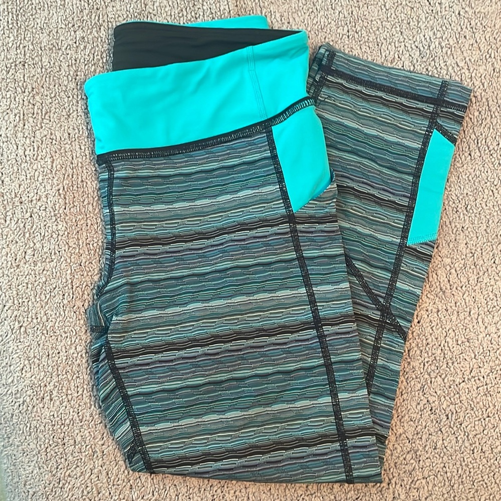 Women’s Lululemon Athletic Leggings size 8